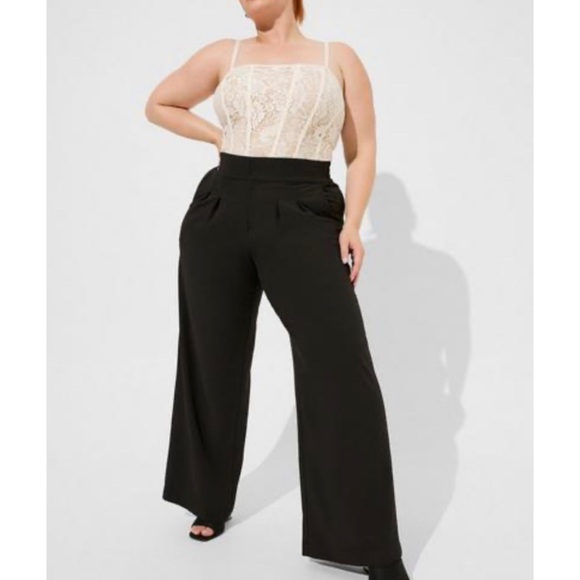 π Cream Lace Corset Top 1 1X 14 16 NWT Torrid New! - Picture 2 of 5